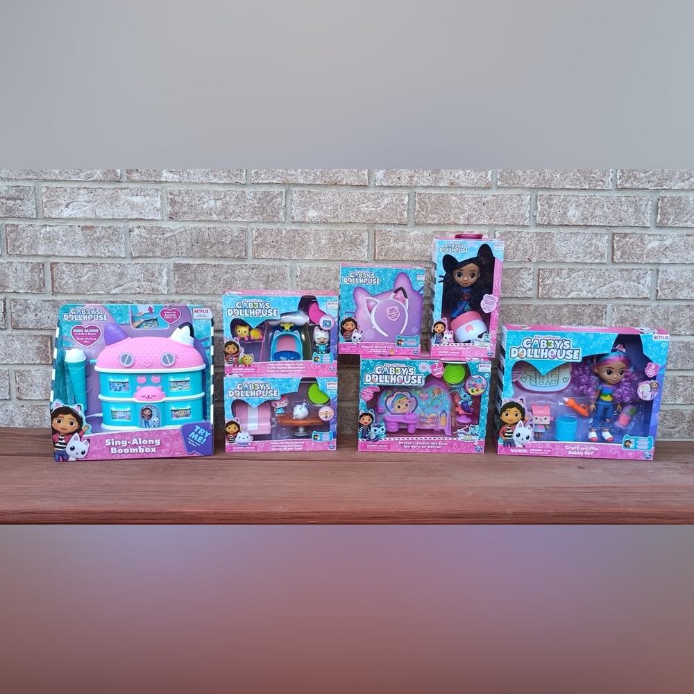 Gabby’s Dollhouse 7pc Gift Bundle Lot